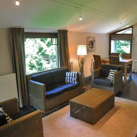 בית נופש Cozy Holiday In With Garden *